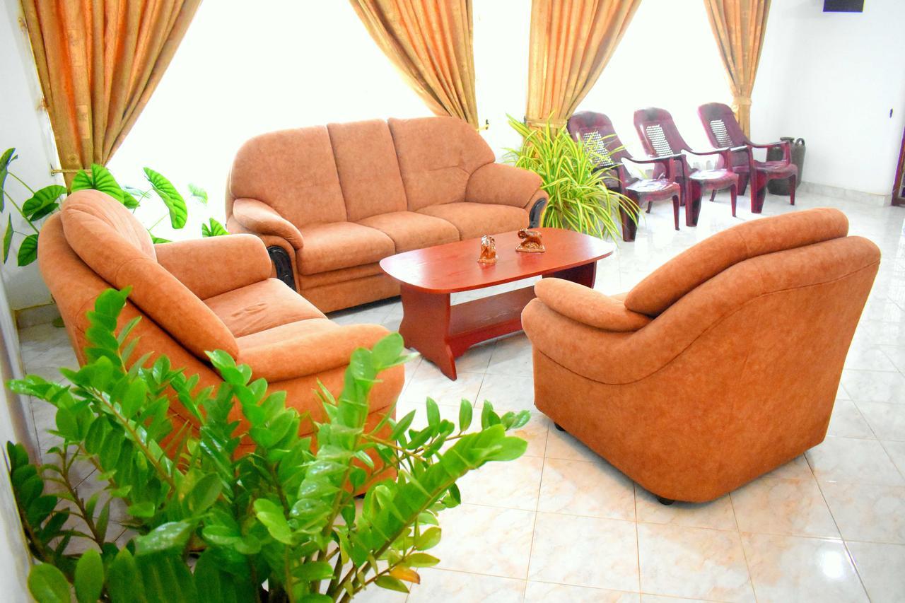 Molino Tourist Rest Anuradhapura Hotel Ngoại thất bức ảnh