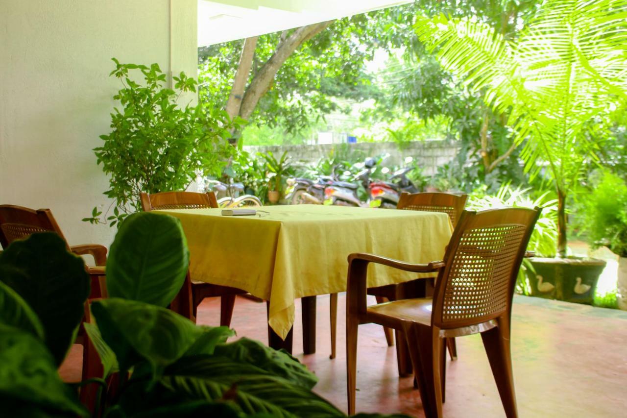 Molino Tourist Rest Anuradhapura Hotel Ngoại thất bức ảnh